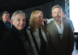 Foto del Representante del Gobierno de Entre Rìos; gobernador Frigerio y compañía